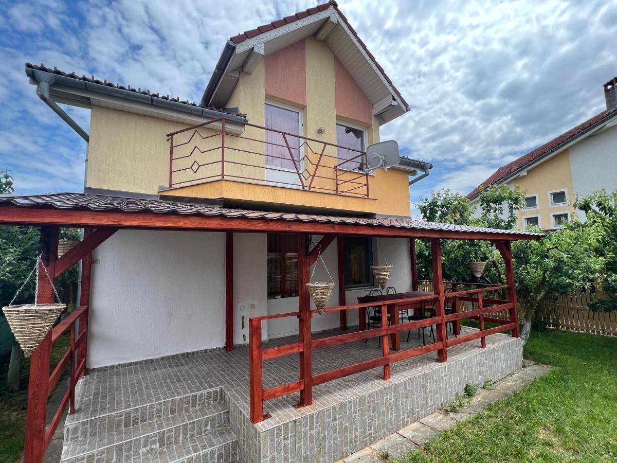 Villa Casa Lv à Sura Mica Extérieur photo